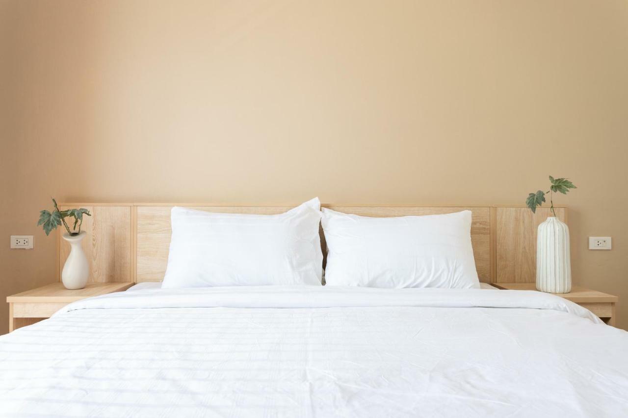 O2 Hotel Lopburi Ngoại thất bức ảnh