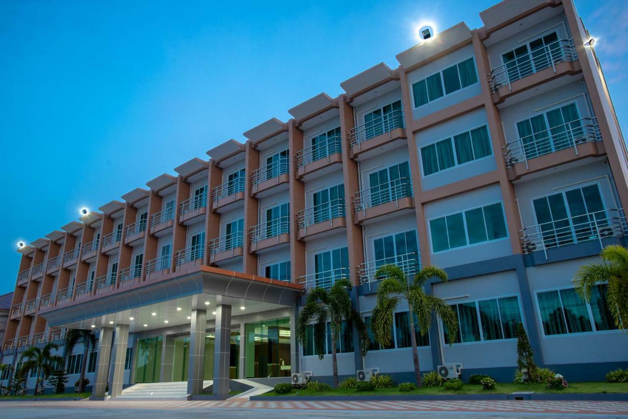 O2 Hotel Lopburi Ngoại thất bức ảnh